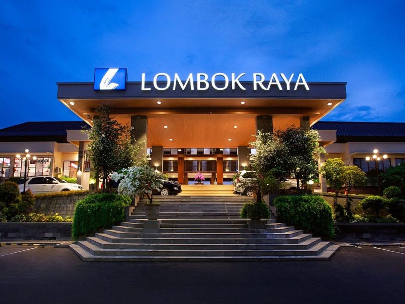 lombok raya hotel